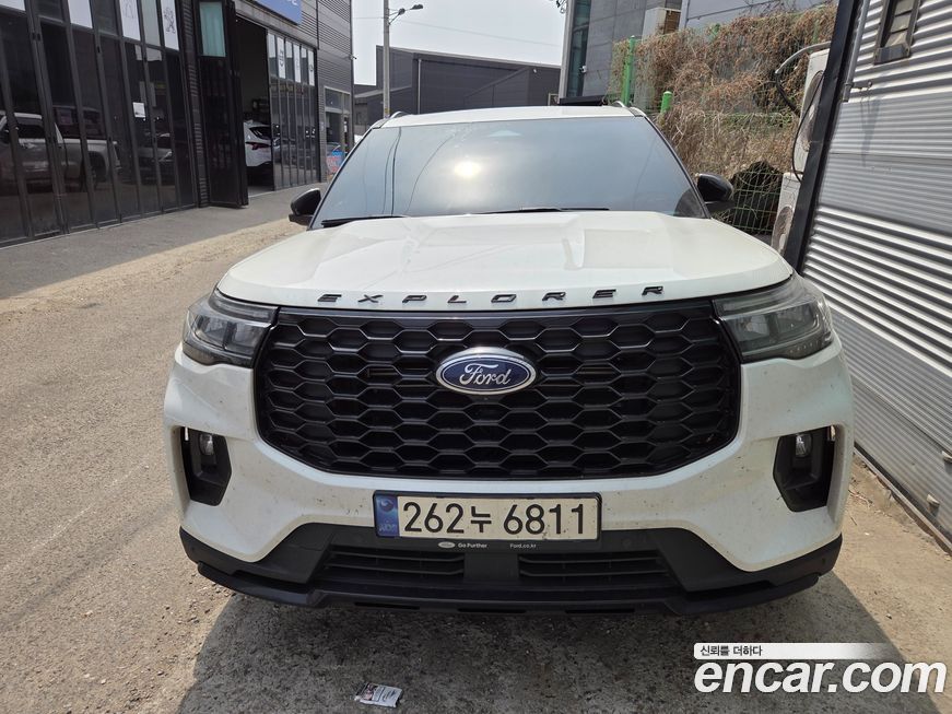 Ford Explorer 2025