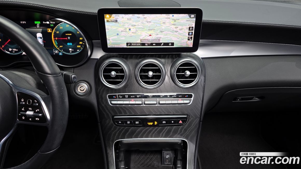 Mercedes-Benz GLC-Class 2023