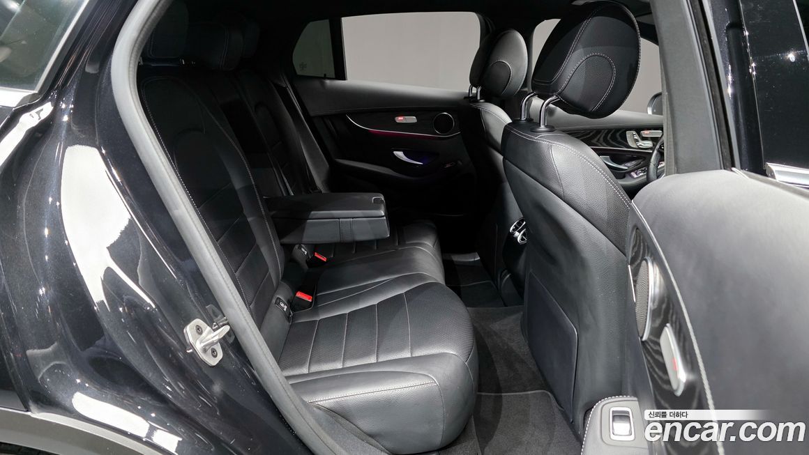 Mercedes-Benz GLC-Class 2023