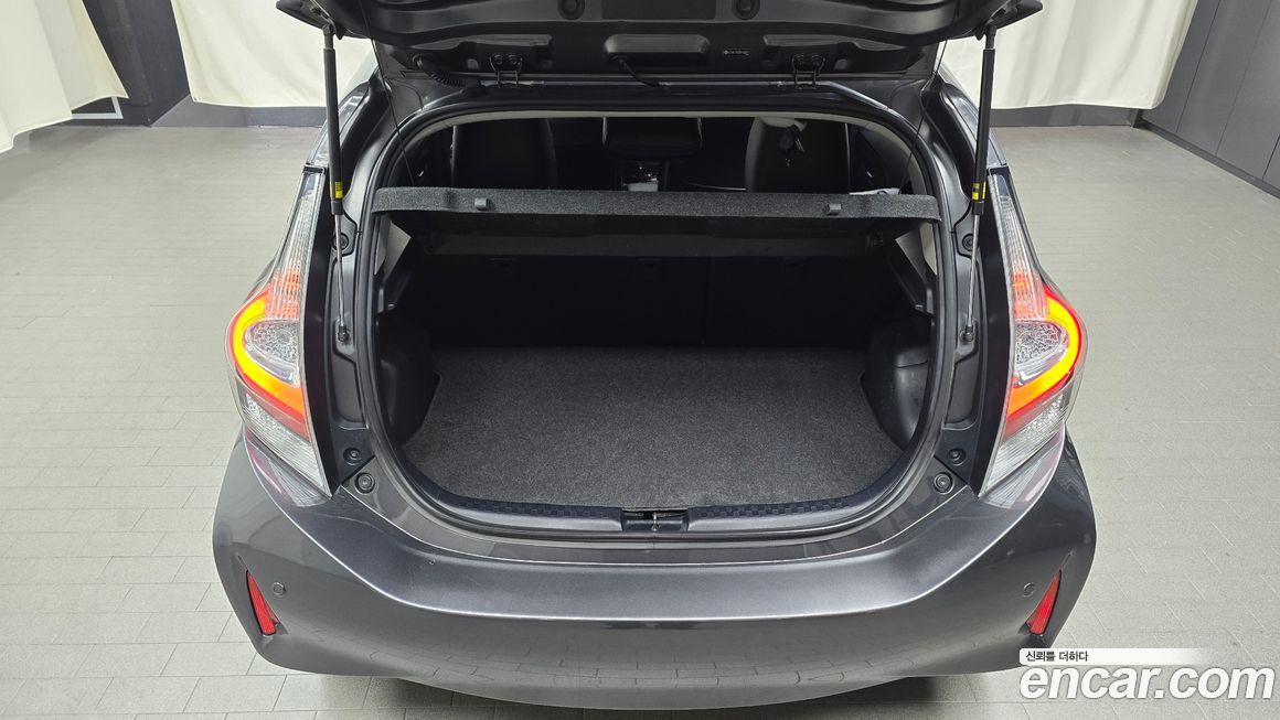 Toyota Prius 2019