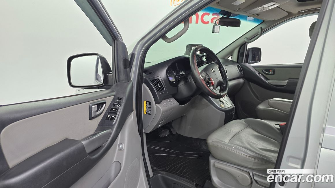 Hyundai Starex 2016
