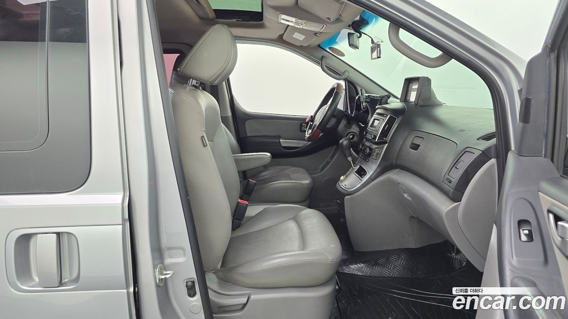 Hyundai Starex 2016