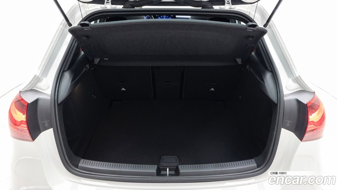 Mercedes-Benz A-Class 2025