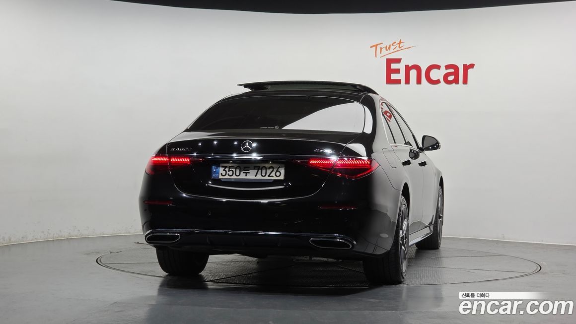 Mercedes-Benz S-Class 2021