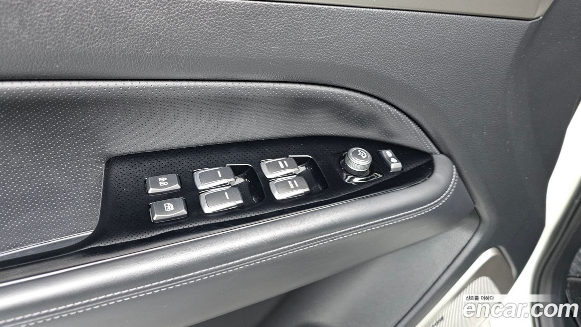 KG_Mobility_Ssangyong Rexton 2018