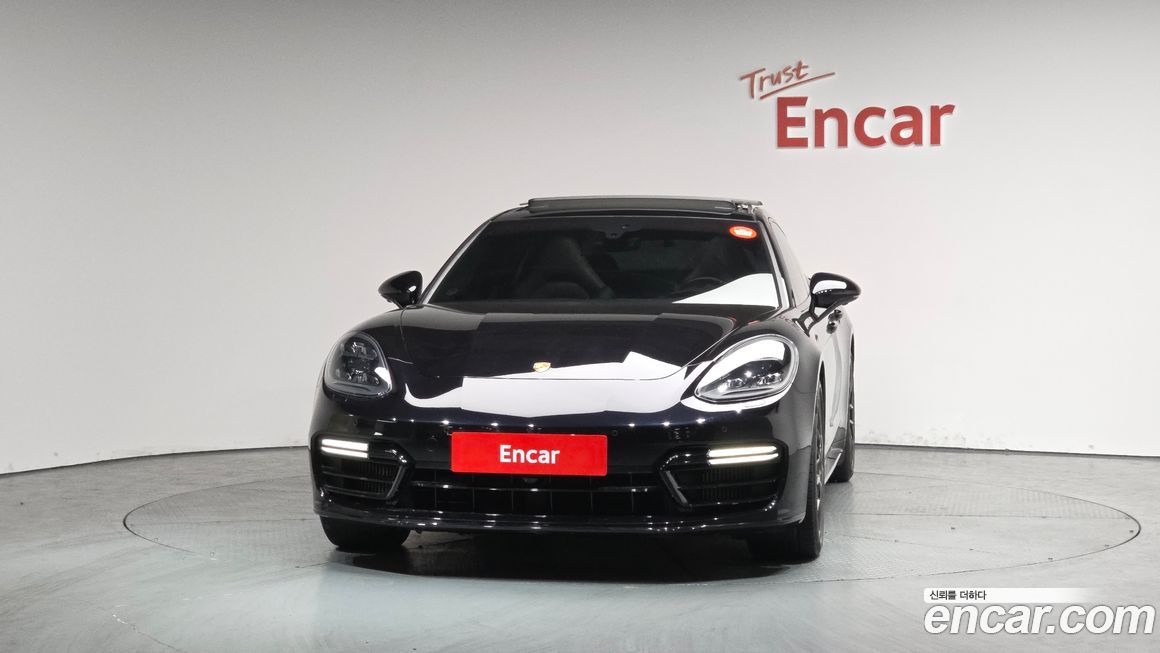 Porsche Panamera 2020