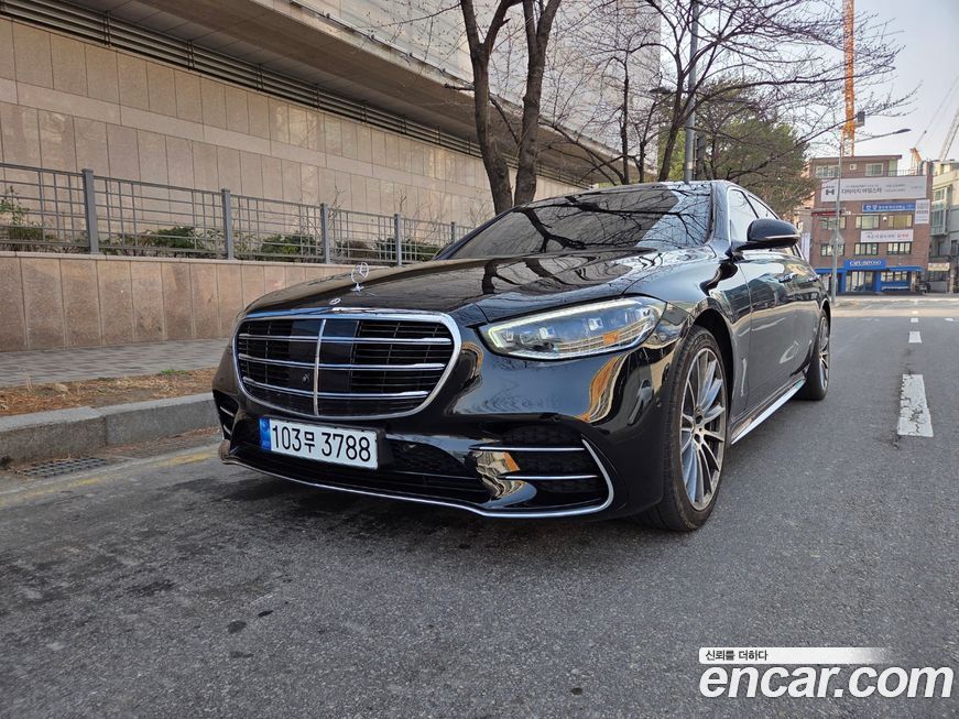 Mercedes-Benz S-Class 2022