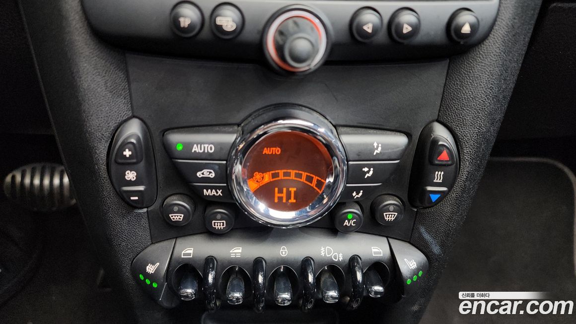 Mini Cooper Convertible 2012