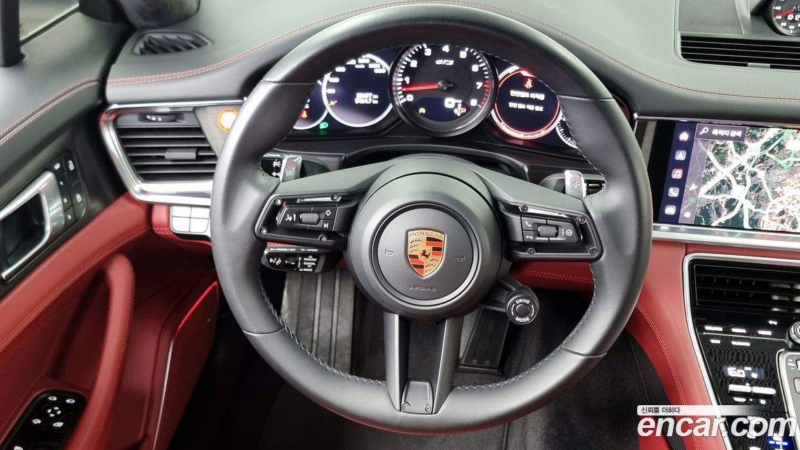 Porsche Panamera 2023