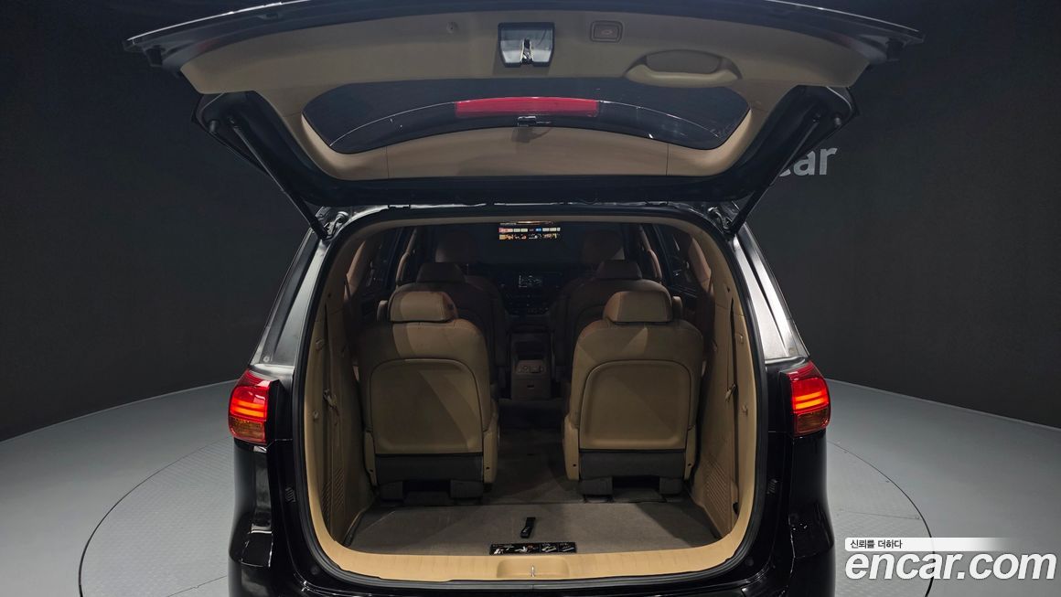 Kia Canival 2015