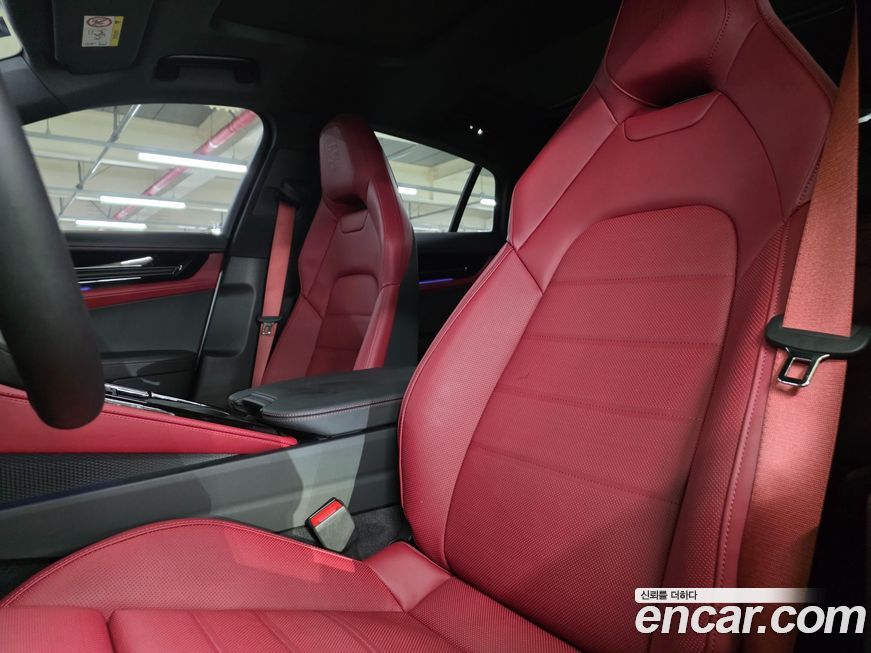 Porsche Panamera 2025