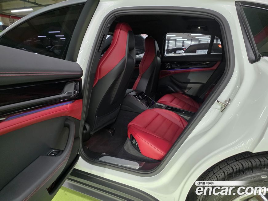 Porsche Panamera 2025