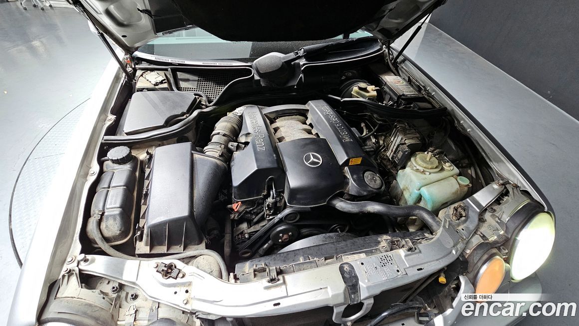 Mercedes-Benz E-Class 2001