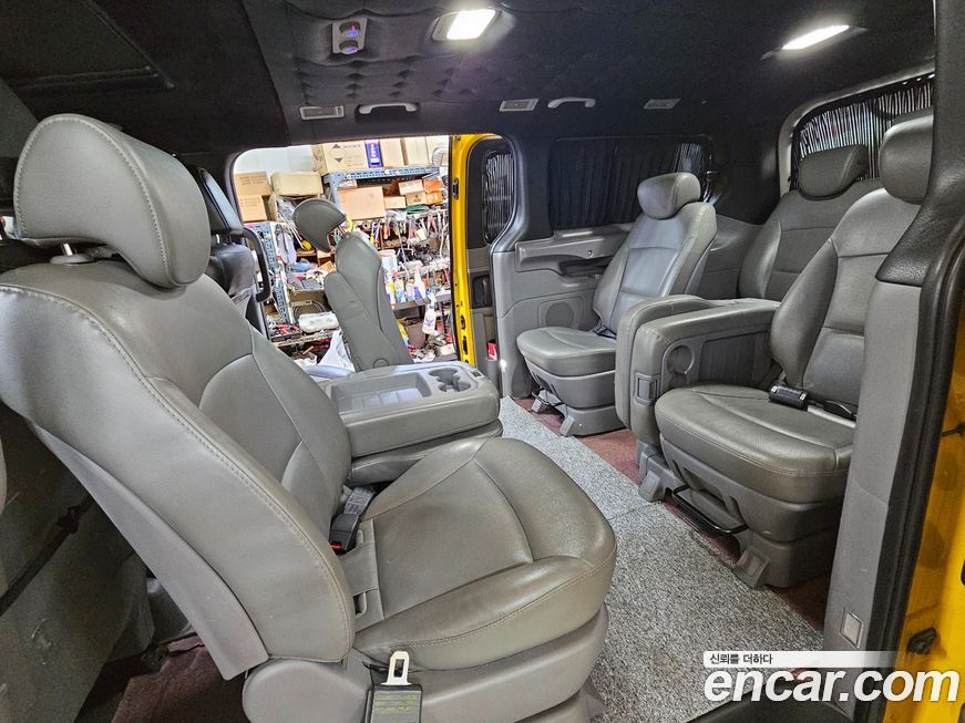 Hyundai Starex 2019
