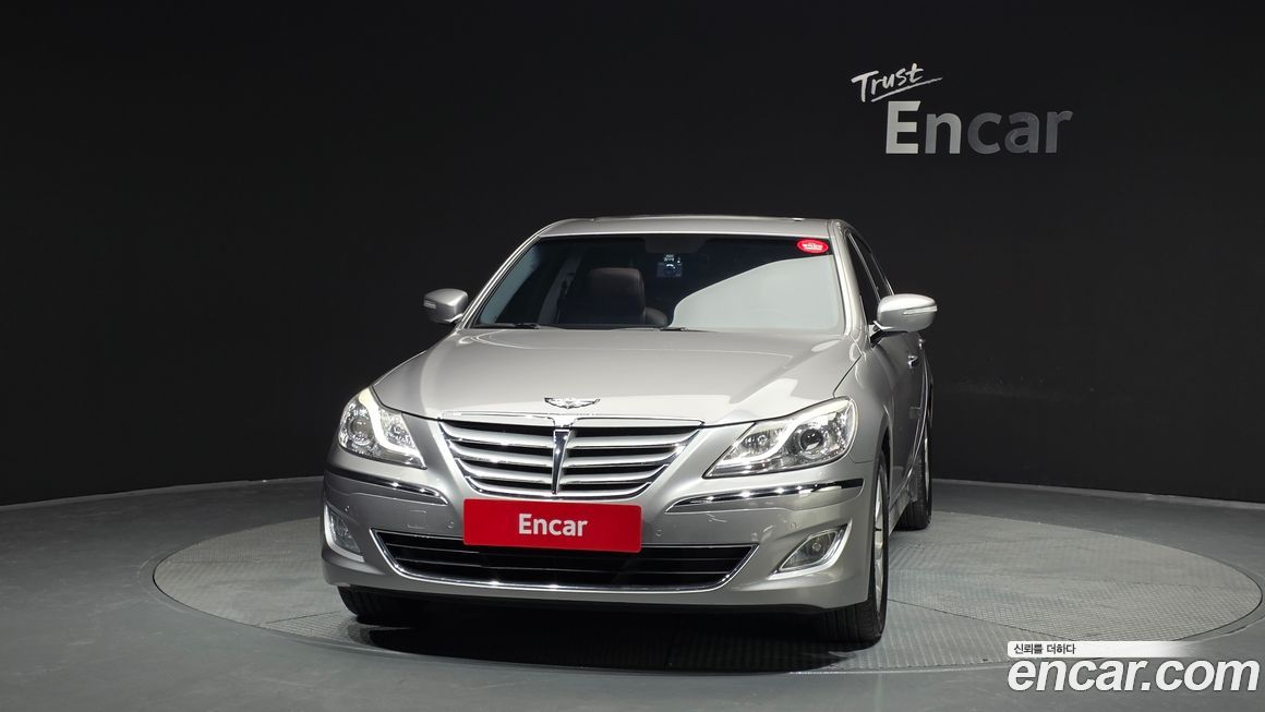 Hyundai Genesis 2013