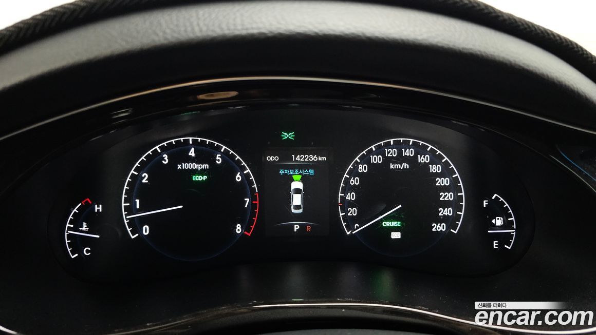 Hyundai Genesis 2012