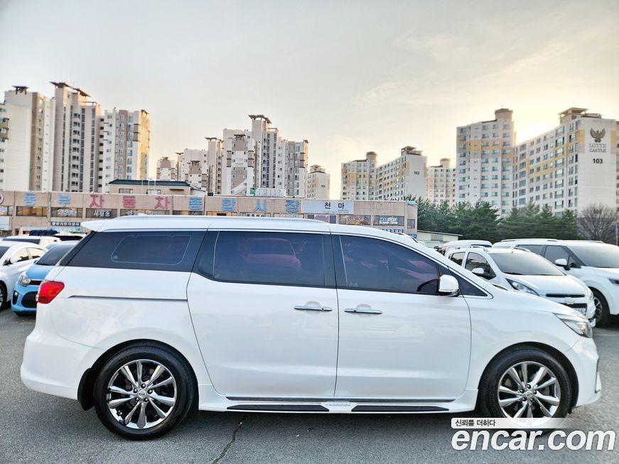 Kia Canival 2019