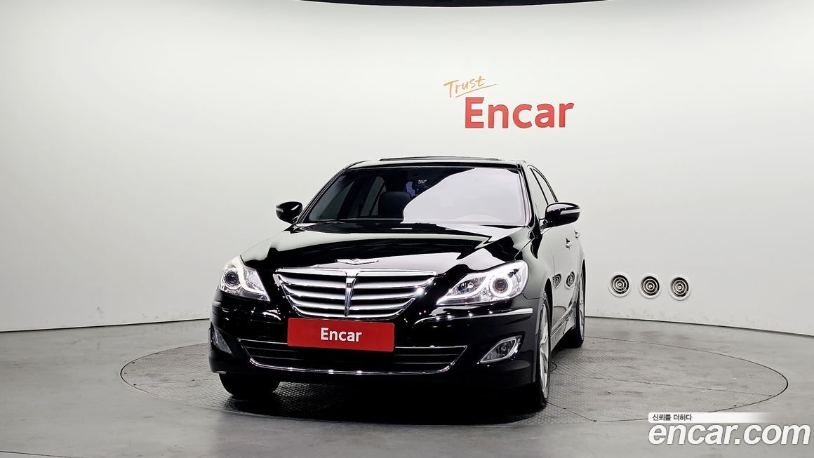 Hyundai Genesis 2012