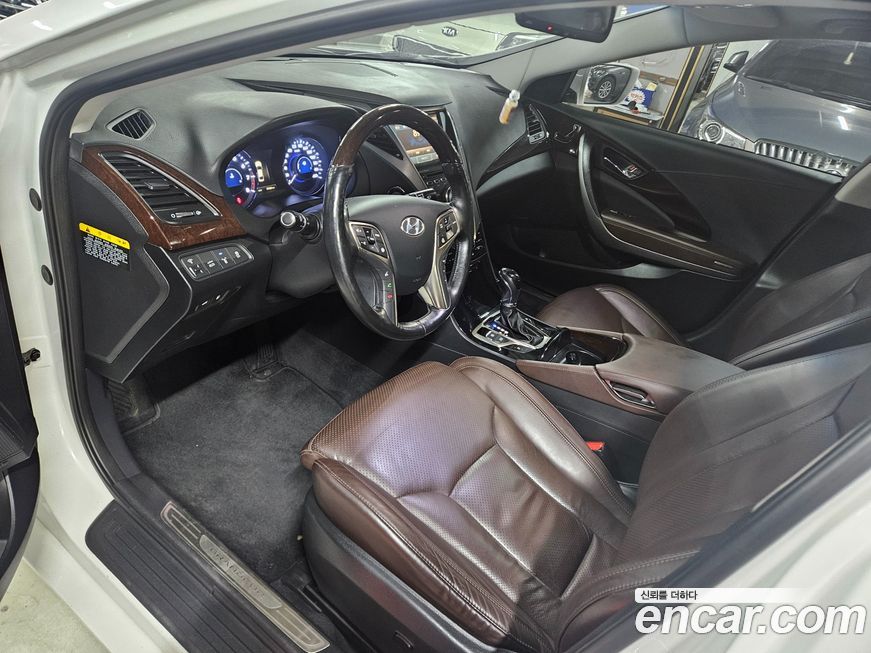 Hyundai Grandeur 2011