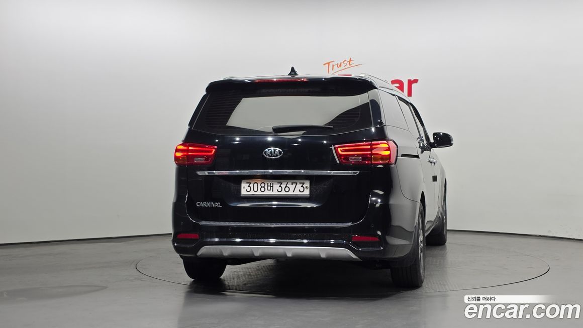 Kia Canival 2019