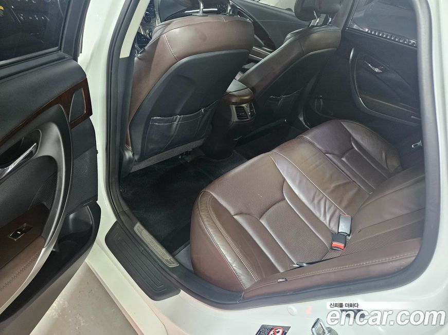 Hyundai Grandeur 2011