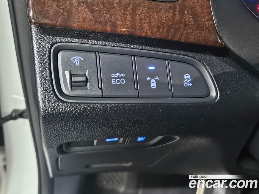 Hyundai Grandeur 2011