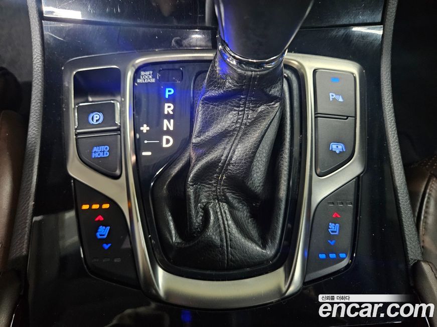 Hyundai Grandeur 2011