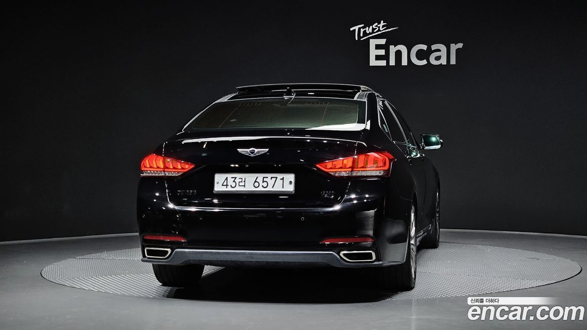 Hyundai Genesis 2014