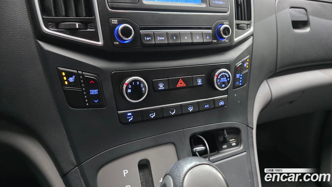 Hyundai Starex 2018