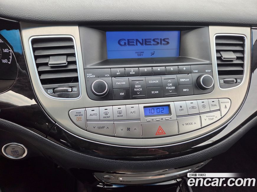 Hyundai Genesis 2012