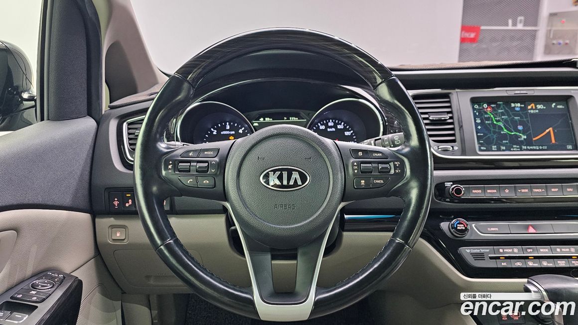 Kia Canival 2019