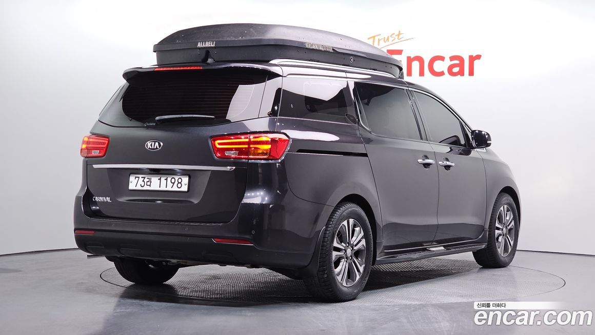 Kia Canival 2019