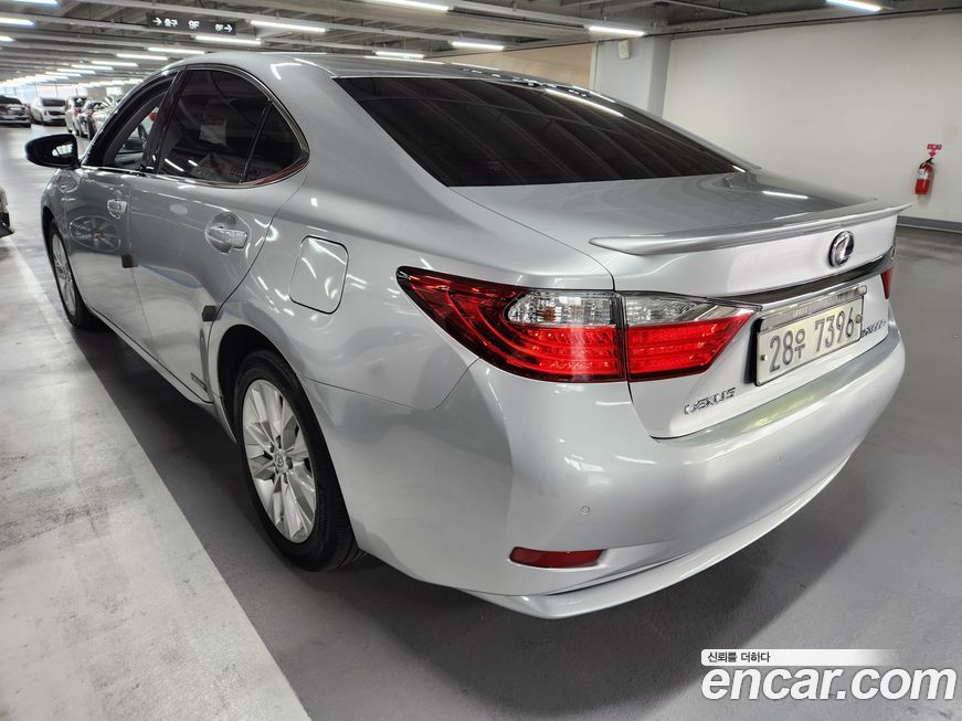 Lexus ES 2014