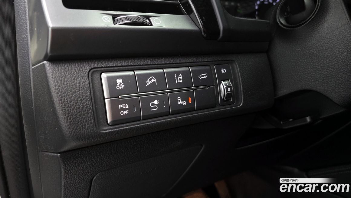 KG_Mobility_Ssangyong Rexton 2020