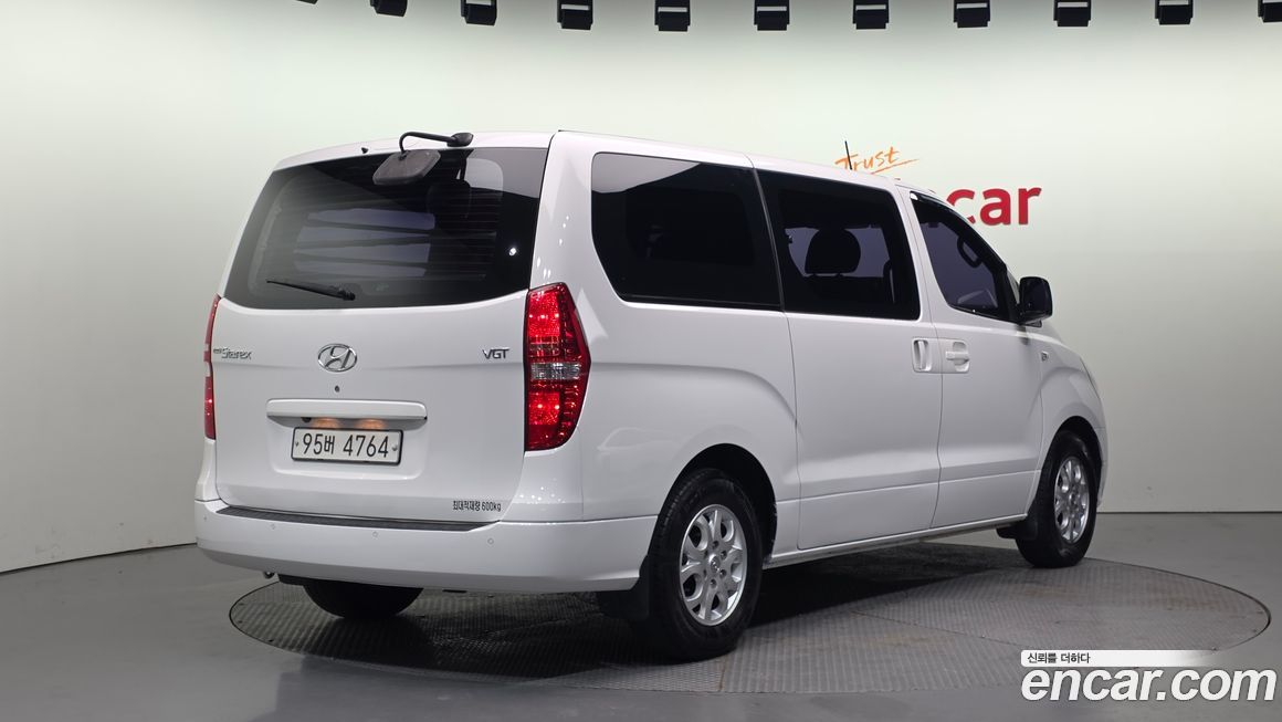 Hyundai Starex 2015