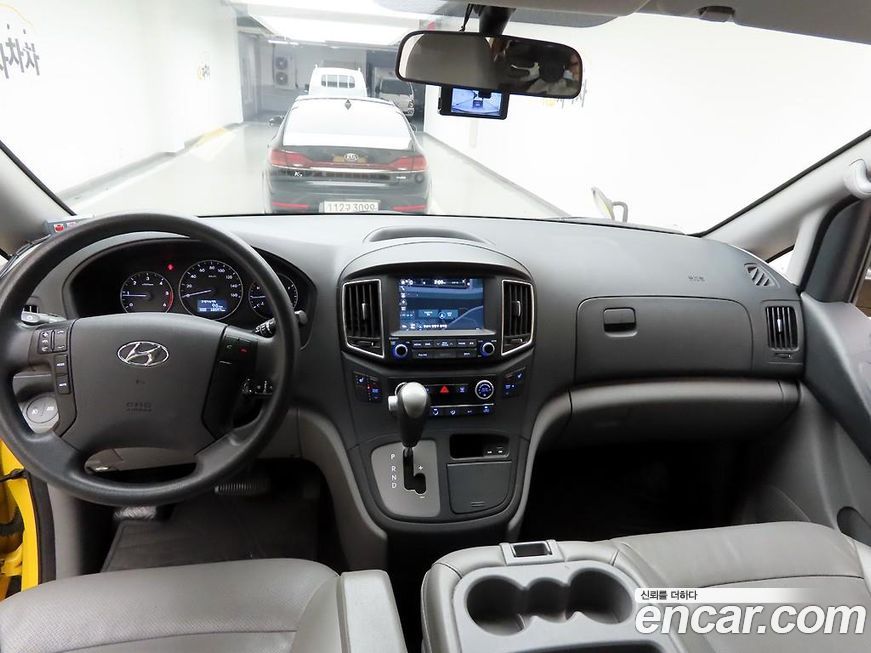 Hyundai Starex 2018