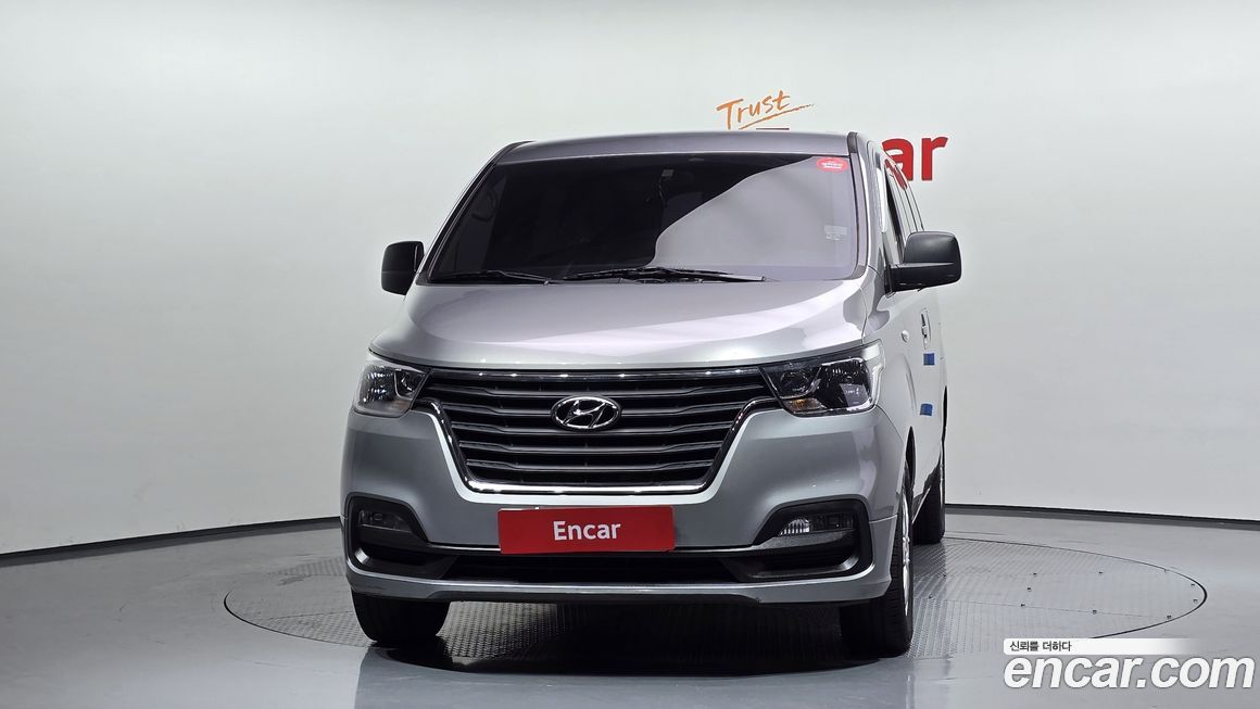 Hyundai Starex 2019