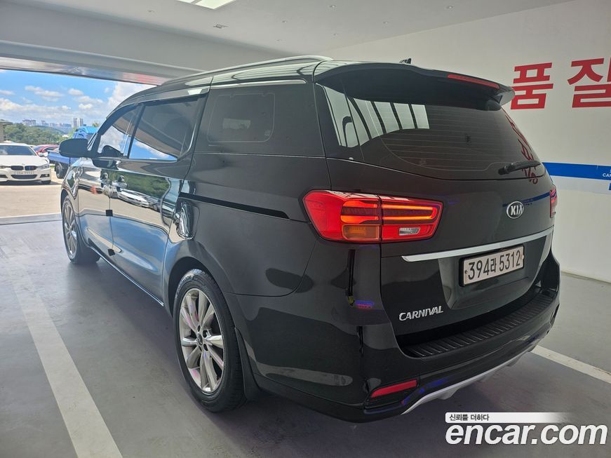 Kia Canival 2019