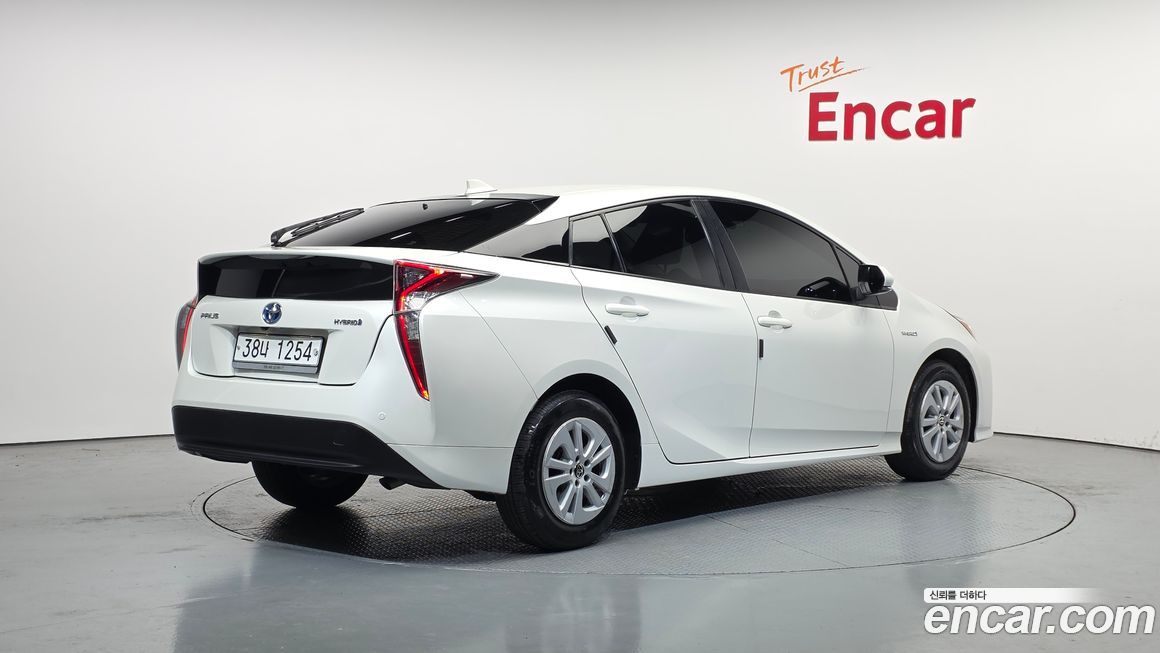 Toyota Prius 2018