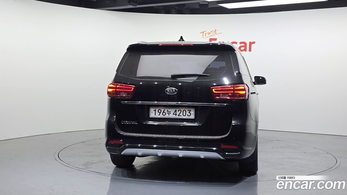 Kia Canival 2019