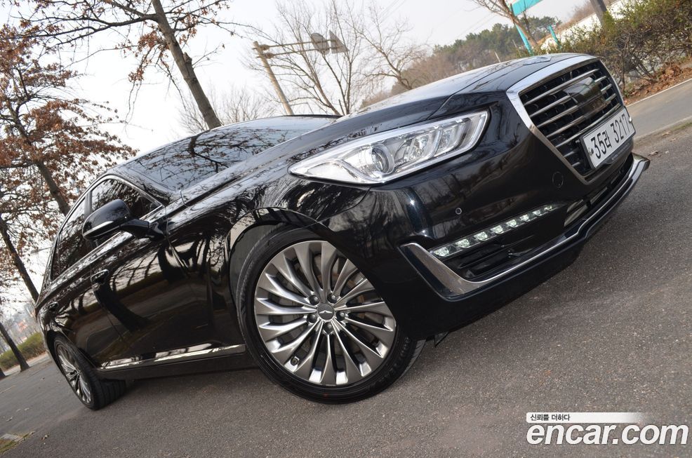 Genesis EQ900 2016