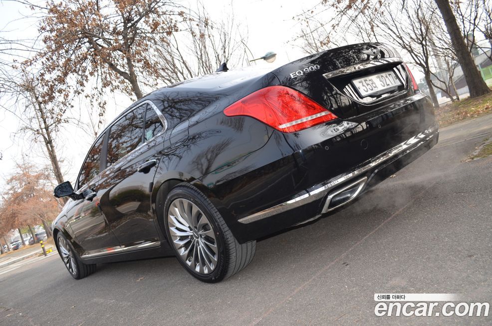 Genesis EQ900 2016