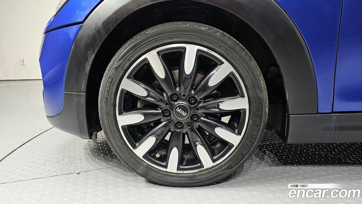 Mini Cooper Convertible 2019