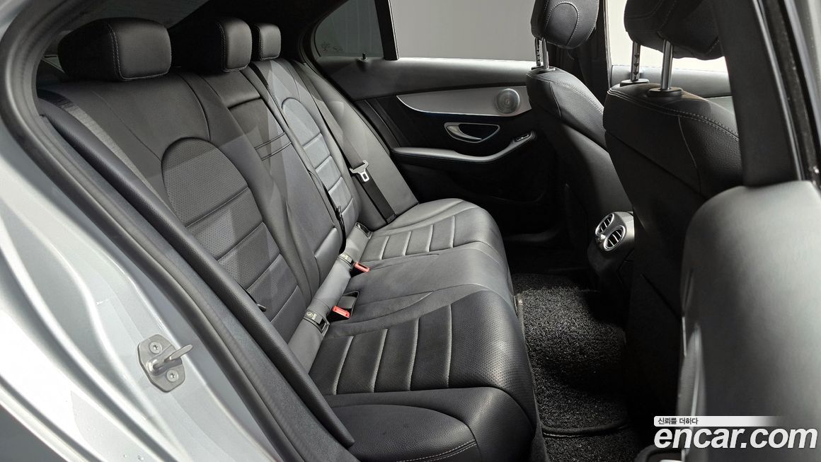 Mercedes-Benz C-Class 2018