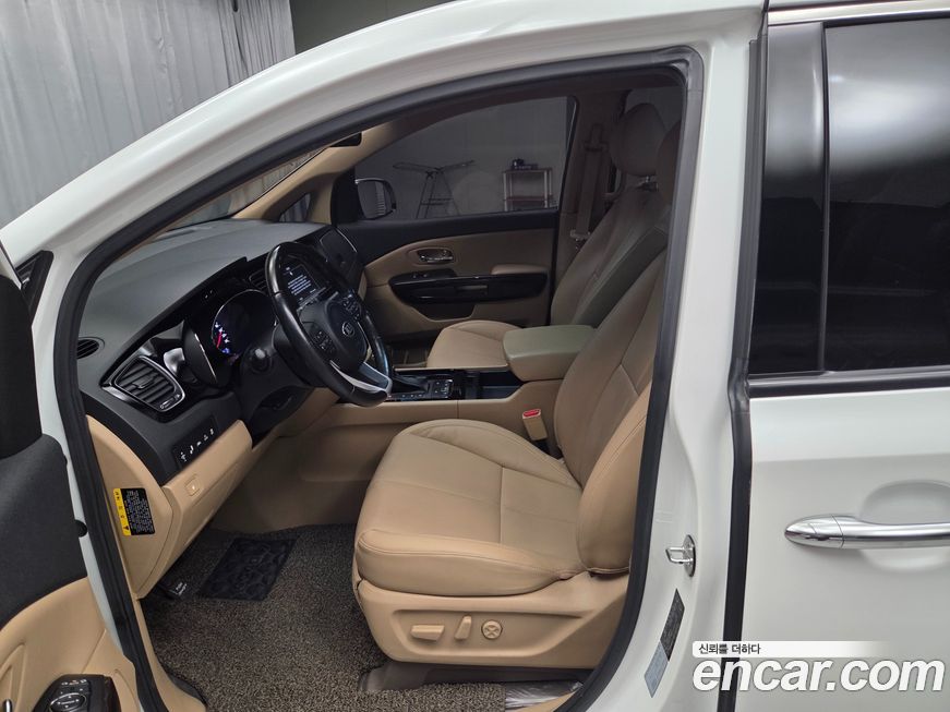 Kia Canival 2018