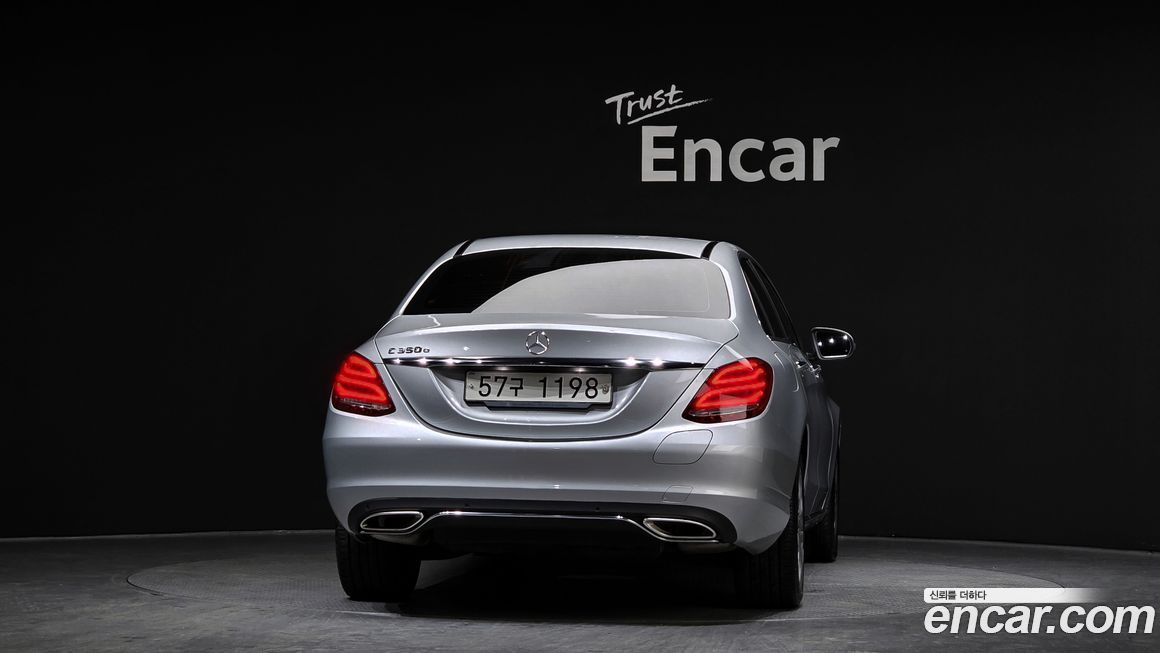 Mercedes-Benz C-Class 2018