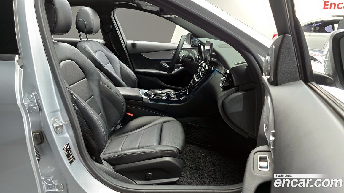 Mercedes-Benz C-Class 2018