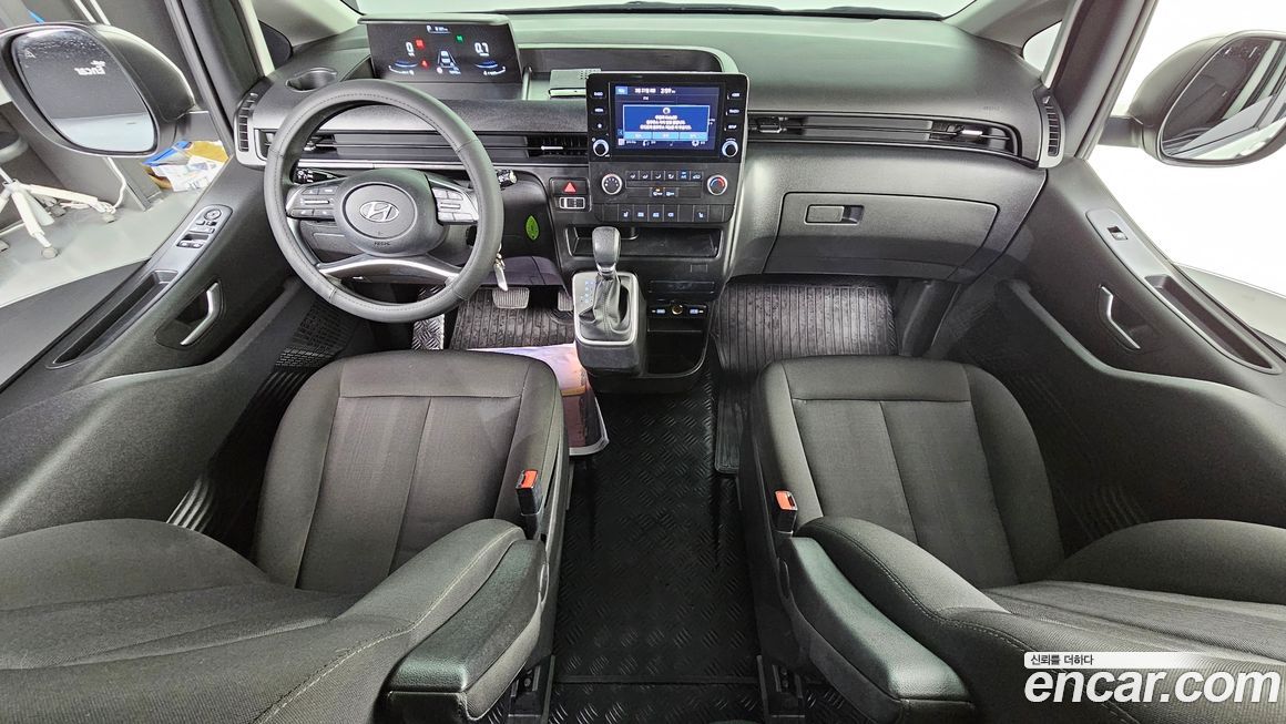 Hyundai Staria 2023