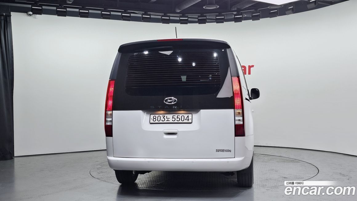 Hyundai Staria 2023