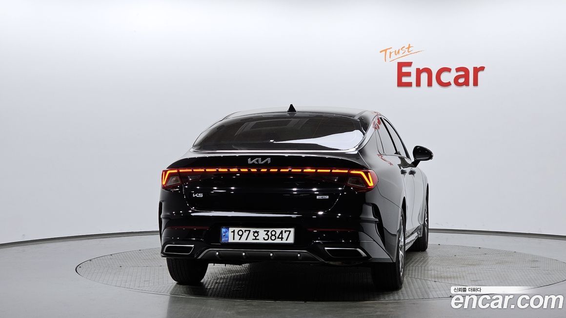 Kia K5 2023